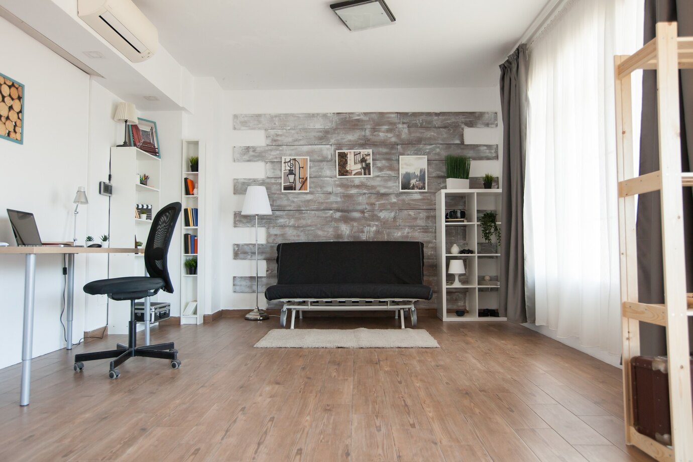 Laminate Flooring